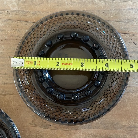 Two Vintage Glass Ashtrays - Picture 7 of 9